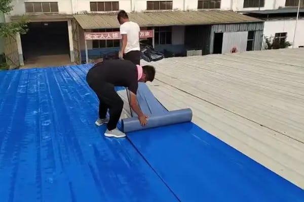 厂房屋面防水翻修整体施工方案